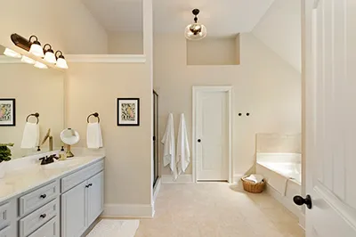 Белые двери в интерьере: как создать безупречное пространство